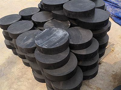 泾川县板式橡胶支座由若干层橡胶片与薄钢板经加压硫化